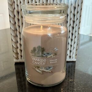 Yankee Candle Mother's Day Jar - Seaside Woods, New!